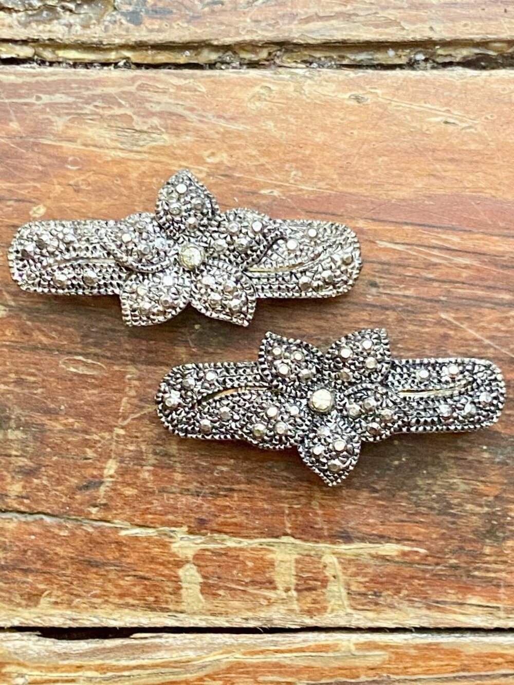 Pair Vintage Victorian Floral Barrettes Silver Marcasite Rhinestone 1.5" Y2K